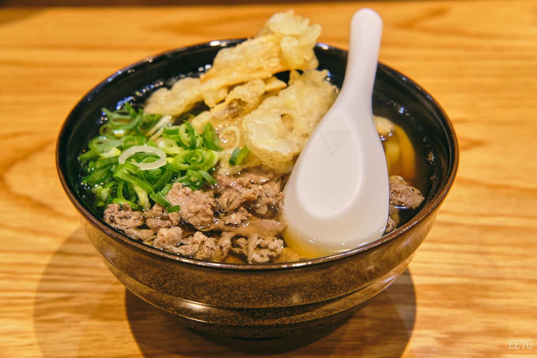 udon-ề tồ