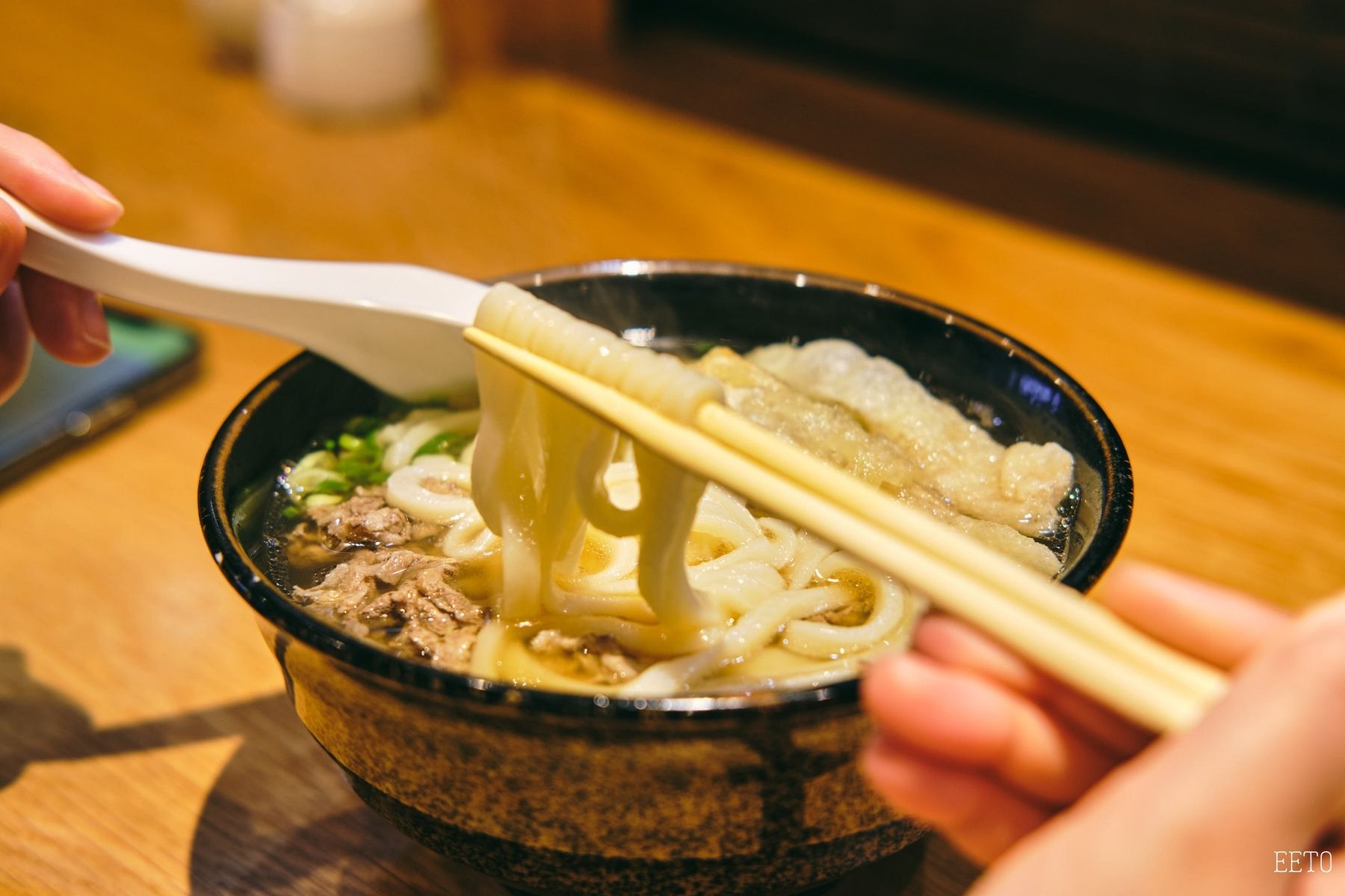 udon-ề tồ